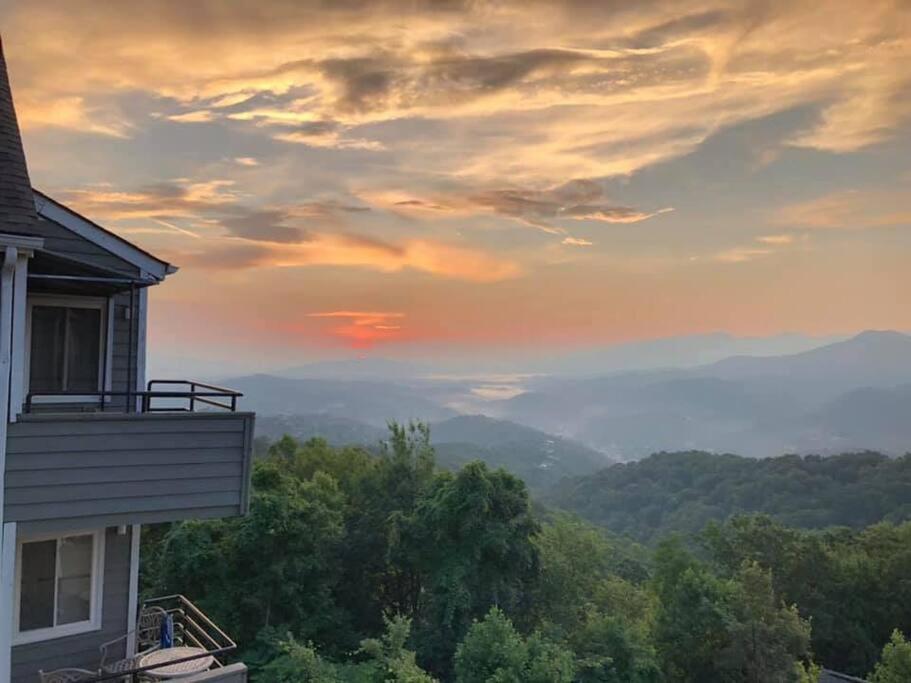 Spacious Gatlinburg Condo With Million Dollar Mountain Views Exterior foto