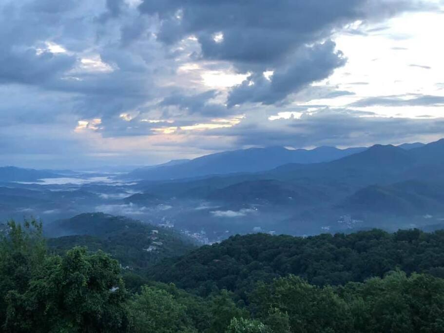 Spacious Gatlinburg Condo With Million Dollar Mountain Views Exterior foto